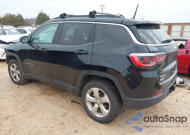 3C4NJDBB2JT270506: 44072530