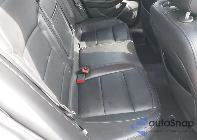 1G11E5SA2DF195488: 44073571