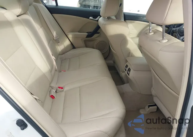 JH4CU2F63CC024089: 44073837