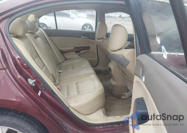 1HGCP2F89AA034324: 44074053