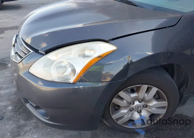 1N4AL2AP9AC174089: 44074125