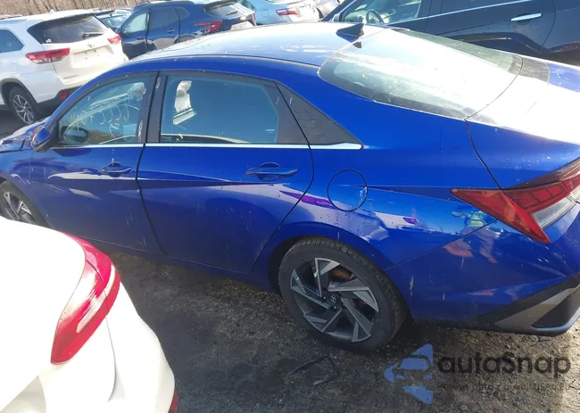 KMHLS4DG1RU780548: 44073358