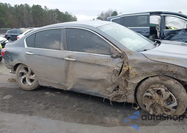 1HGCR2F37HA100975: 44073554