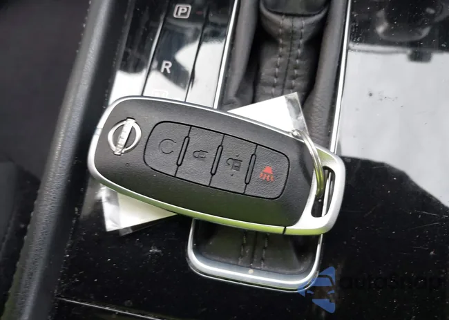 3N1CP5CV3PL494674: 44073568