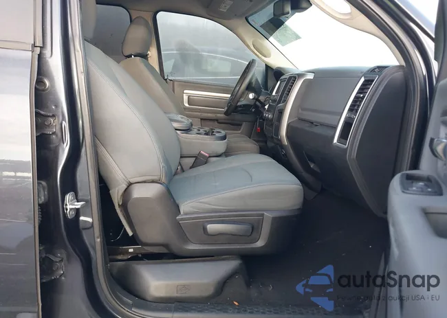 1C6RR6GP0DS658812: 44074607