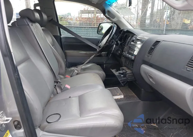 5TFCM5F16AX001158: 44074652