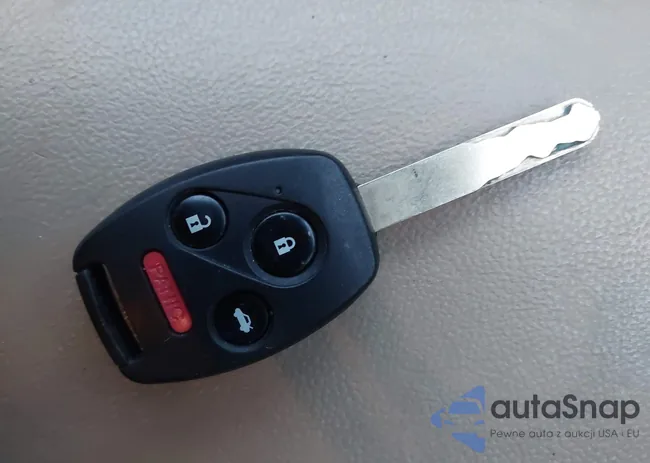 1HGCP2F60BA076512: 44074654