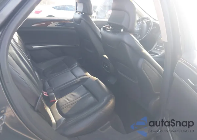 3LN6L2GK3DR819302: 44074875