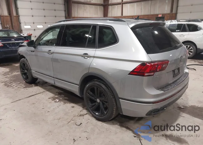 3VV8B7AX9PM130501: 44074892