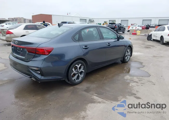 3KPF24AD6ME297818: 44074893