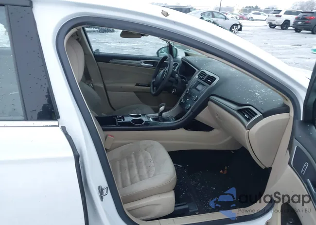 3FA6P0H78DR306138: 44075128