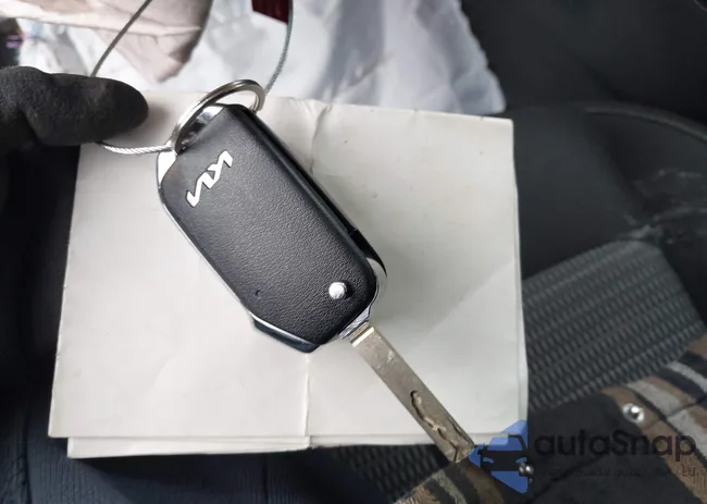 5XYRGDLC1NG161281: 44074178