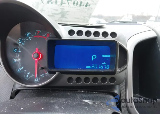 1G1JC5SH4F4182047: 44074187