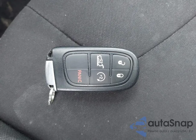 1C4PJMCS2HW525604: 44074205