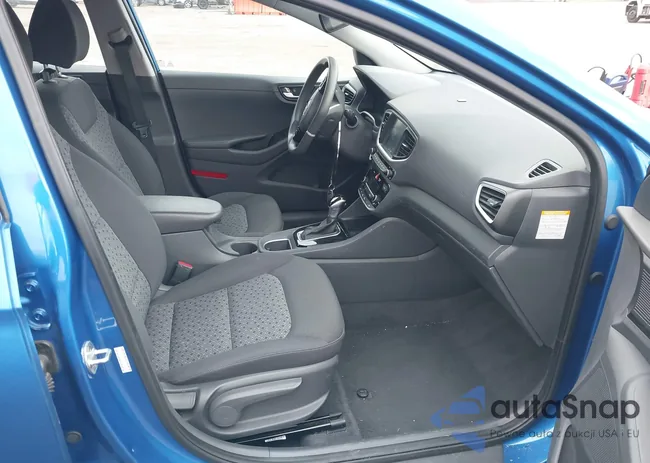 KMHC65LC5HU031792: 44074207