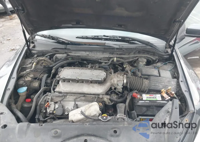 1HGCM82695A011552: 44074257