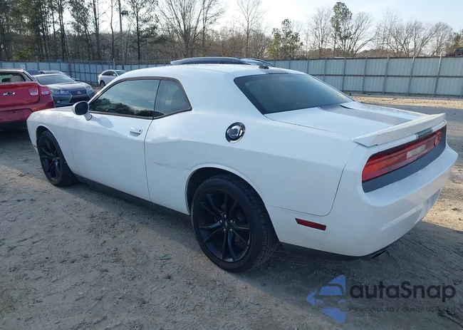 2C3CDYAG6EH177140: 44074308