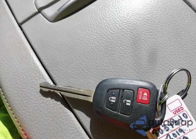 5TDZARFHXKS057229: 44074339