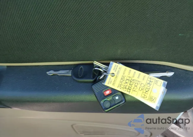 1FTYR44V43PA17370: 44074378