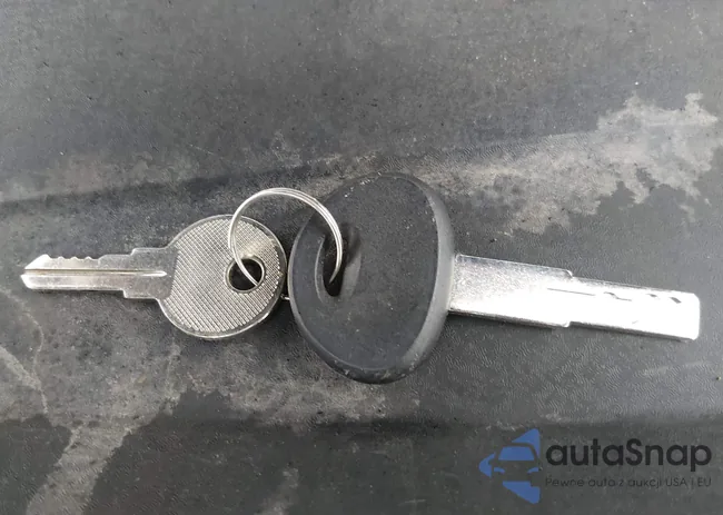 KNDPM3AC8H7169358: 44074527