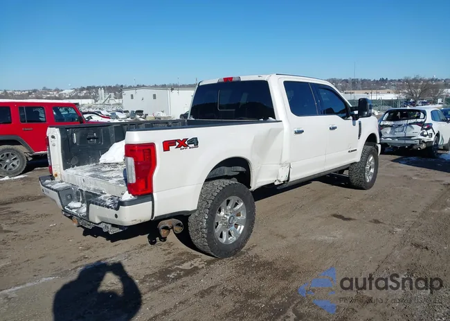 1FT7W2BT2JEC35102: 44074545