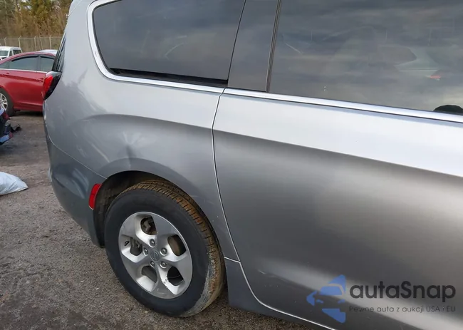 2C4RC1H77JR194782: 44075566