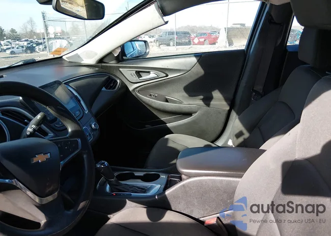 1G1ZB5ST5LF157524: 44075604