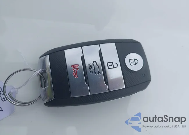 3KPA25AD6PE622634: 44075841