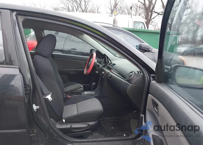 JM1BK12F861422823: 44076111