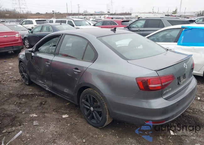 3VWD17AJ9JM208890: 44075264