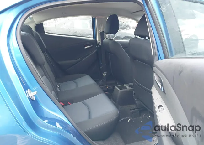 3MYDLBZV5GY138718: 44075269