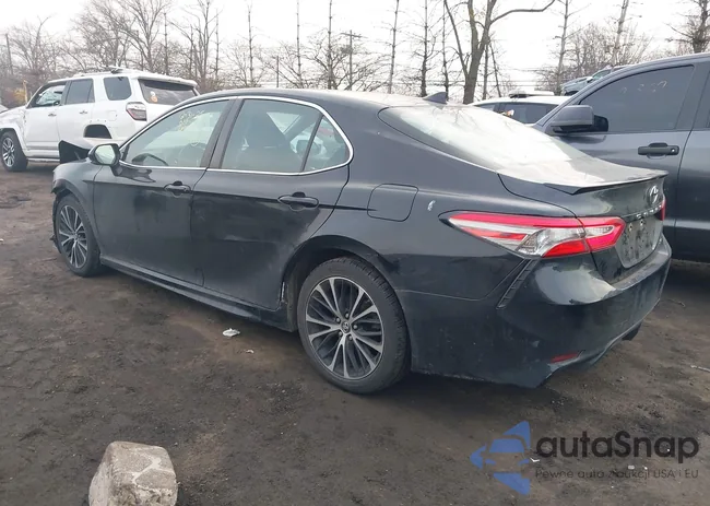 4T1B11HK6KU851745: 44075347