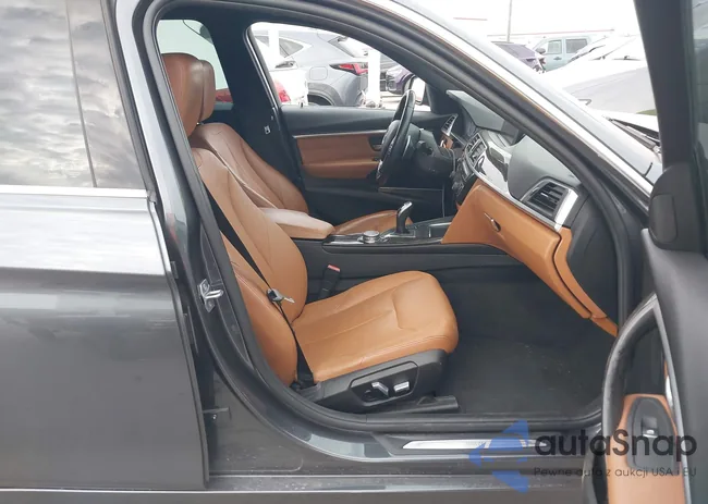 WBA8E9G50GNT85113: 44075364