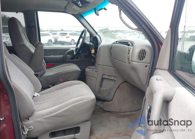 1GNEL19X24B131192: 44075460