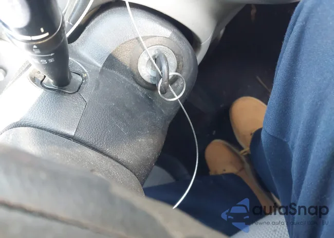 KMHCM46C99U316976: 44076604