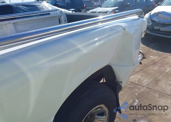 1FTYR14UX3PB53833: 44076659