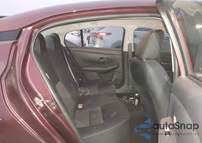 3N1AB8CV5RY214850: 44076727