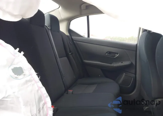 3N1AB8CV8RY264870: 44076763