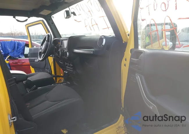 1C4BJWEG2FL717229: 44076873