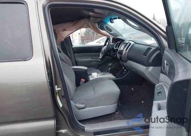 3TMLU4ENXFM180851: 44076903