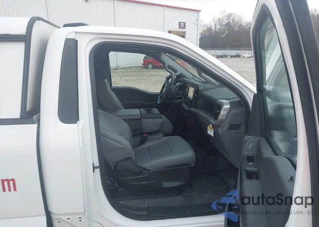 1FTMF1C52PKF59870: 44077051