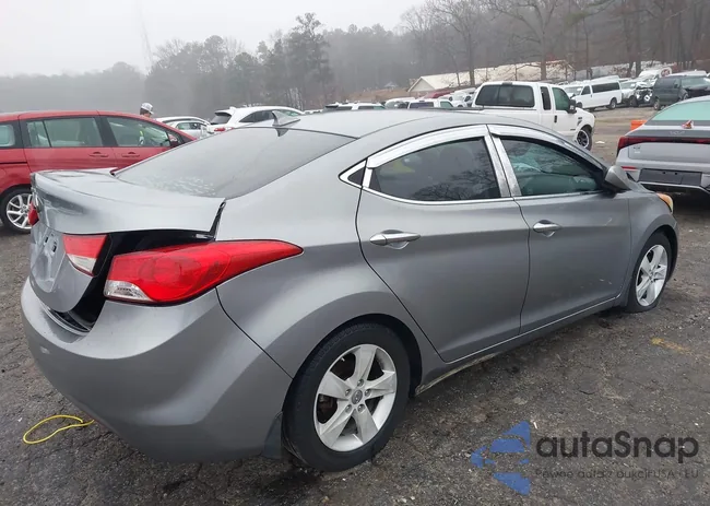 KMHDH4AE9DU929934: 44077145