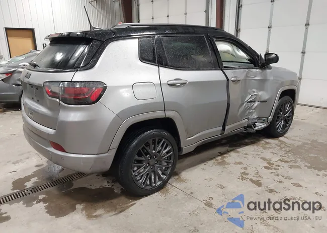 3C4NJDCN9PT509437: 44076165