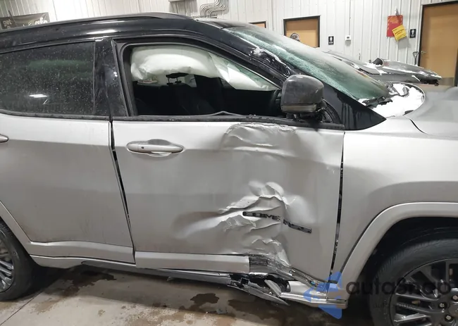 3C4NJDCN9PT509437: 44076165