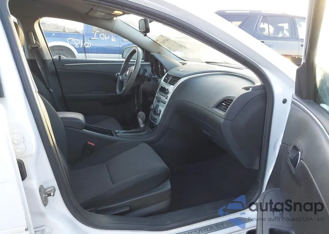 1G1ZC5EB5AF288109: 44076187