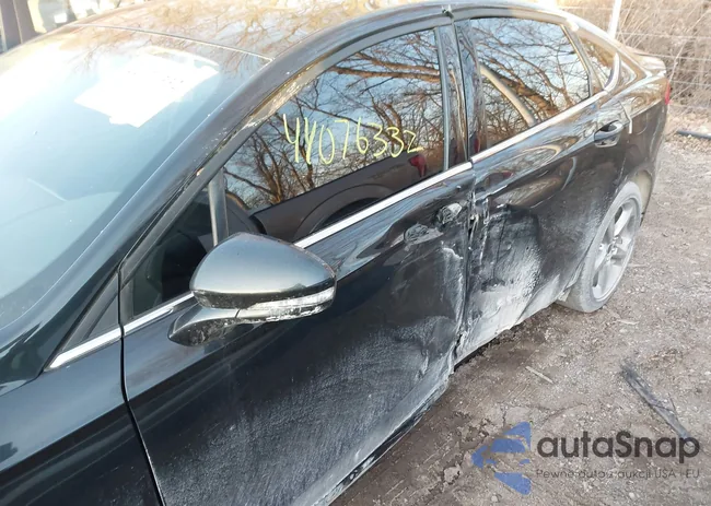 3FA6P0H76FR192059: 44076332