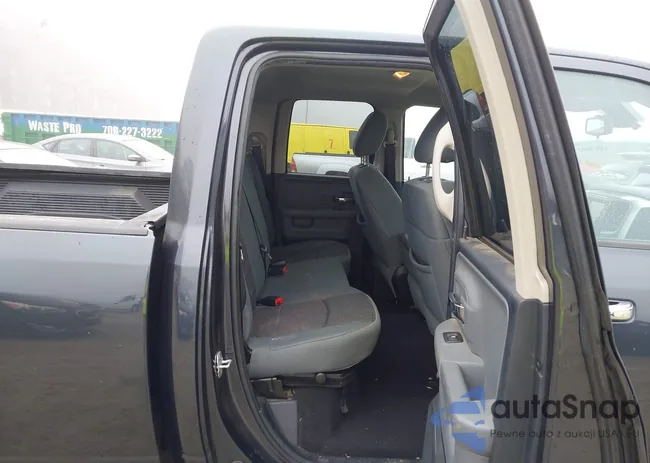 1C6RR6GT8ES324705: 44076468