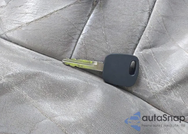 2MEFM75W3XX686128: 44076563