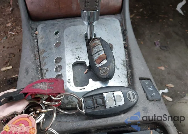 1N4AL21E38N469444: 44077596