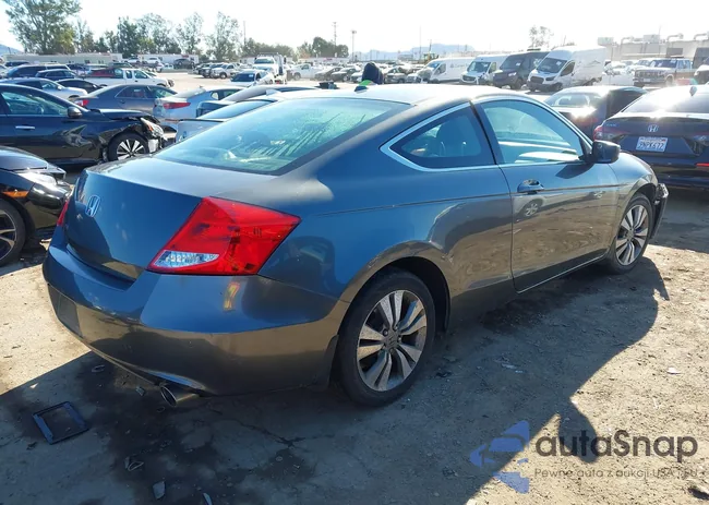 1HGCS1B89CA007299: 44077637